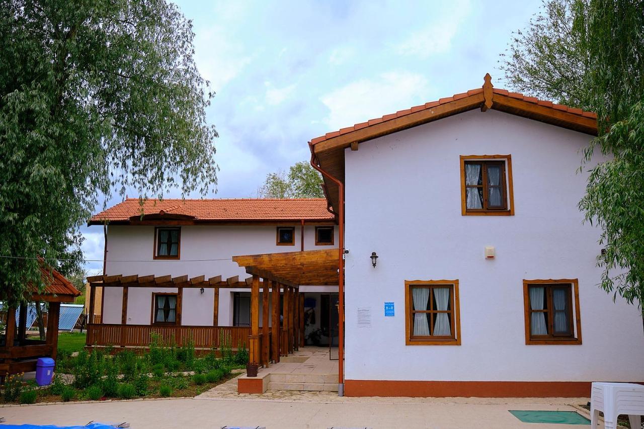 Hotel Dumbrava Uzlina Exterior foto