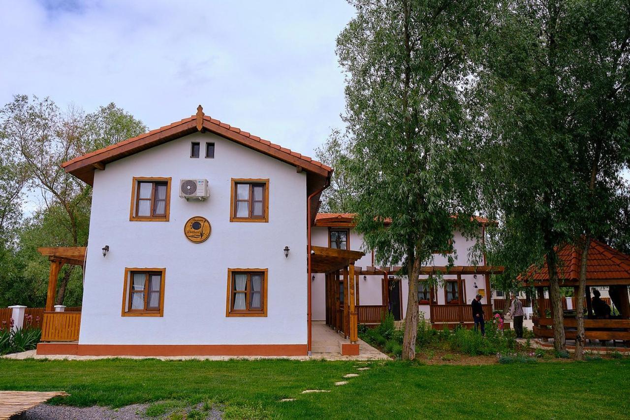 Hotel Dumbrava Uzlina Exterior foto